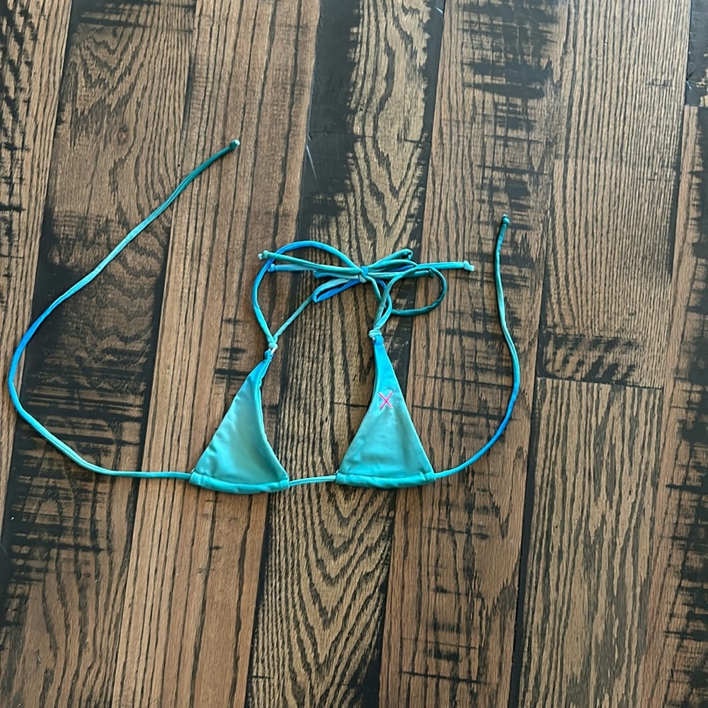Boutine LA Bikini Top